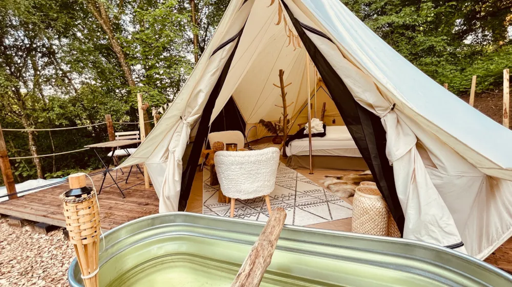 Huuraccommodatie(s) - Nomadische Inuit-Tent & Spa Bij Nerrivik Lodges - Écodomaine "La Rêverie"