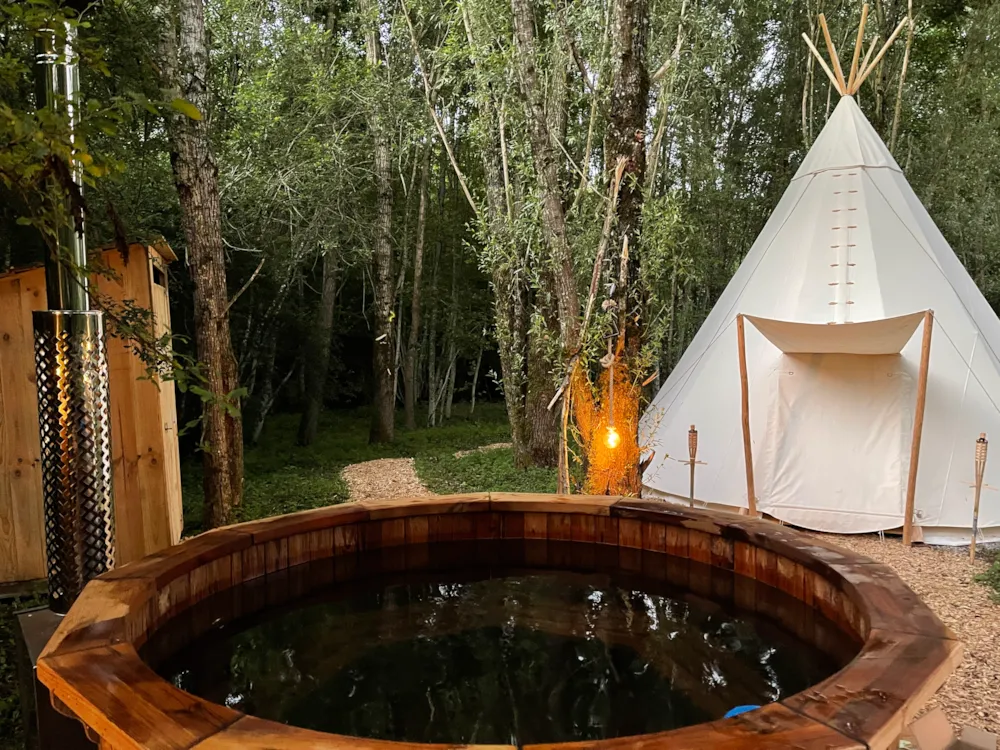 Huuraccommodatie(s) - Tipi Duo Leïka & Spa - Écodomaine "La Rêverie"