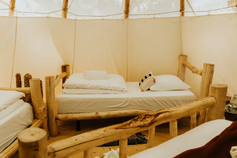 Tipi Söra Tribu Du Wakanda Lodges