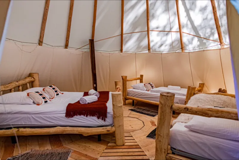 Tipi Söra Tribu Du Wakanda Lodges
