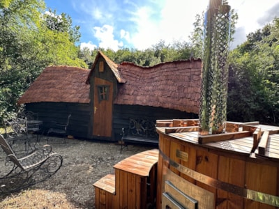Airie Fairy Hut