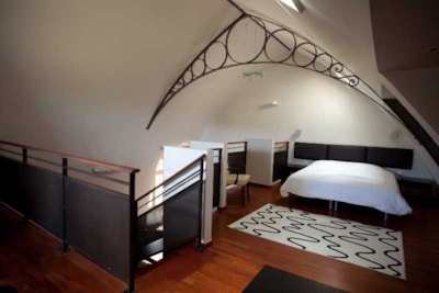 2-Bedroom Apartment