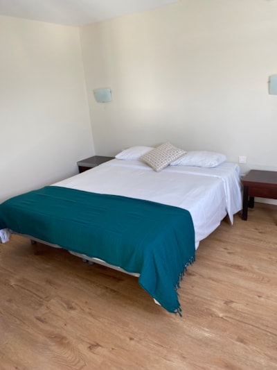 1-Bedroom Apartment