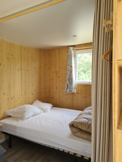 Hiker cabine 18m²  - 2 bedrooms - without private toilet blocks