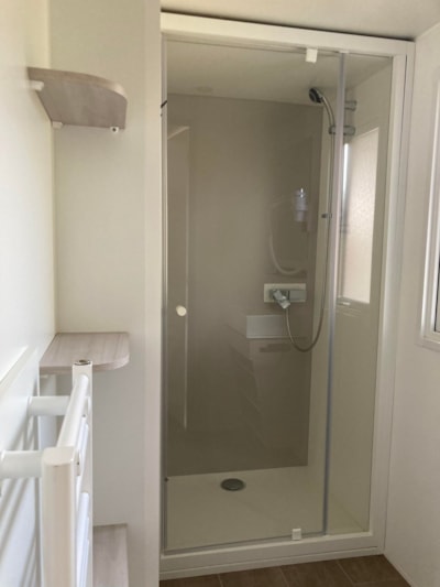 Mobile-home Premium (35+28m²) 5 bedrooms +SPA + terrace 44m² + TV + Dishwasher +air-conditioning