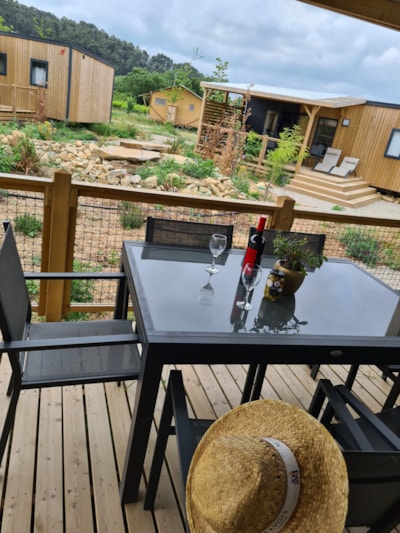 Mobile-home 1 bedroom Premium 22m² + terrace 17 m² + air-conditioning & TV+ Plancha