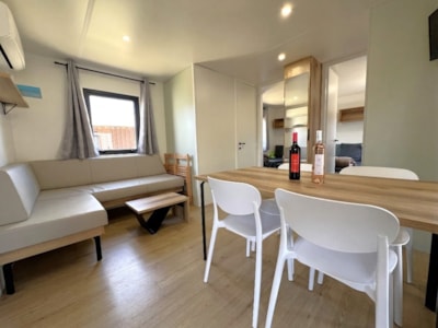 Homeflower Premium 35 m² 3 bedrooms + terrace 21m² + TV + LV +air-conditioning+plancha