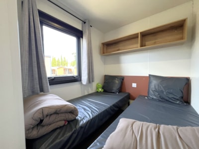 Homeflower Premium 35 m² 3 bedrooms + terrace 21m² + TV + LV +air-conditioning+plancha