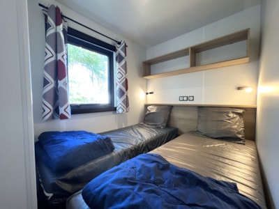 Mobile-home 3 bedrooms Premium 32m² + terrace 21m² + air-conditioning+ TV + plancha