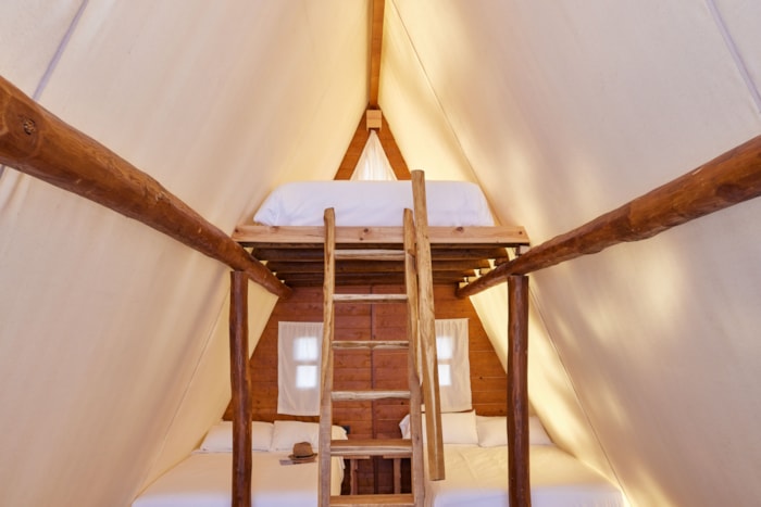 Glamping Tipi Almadraba