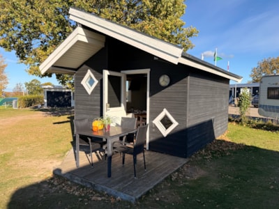 Camping cabin