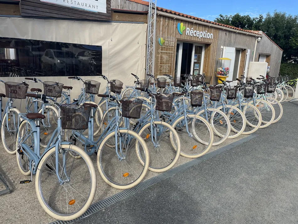 LES FLOTS-ATLANTIQUE ** Village 2