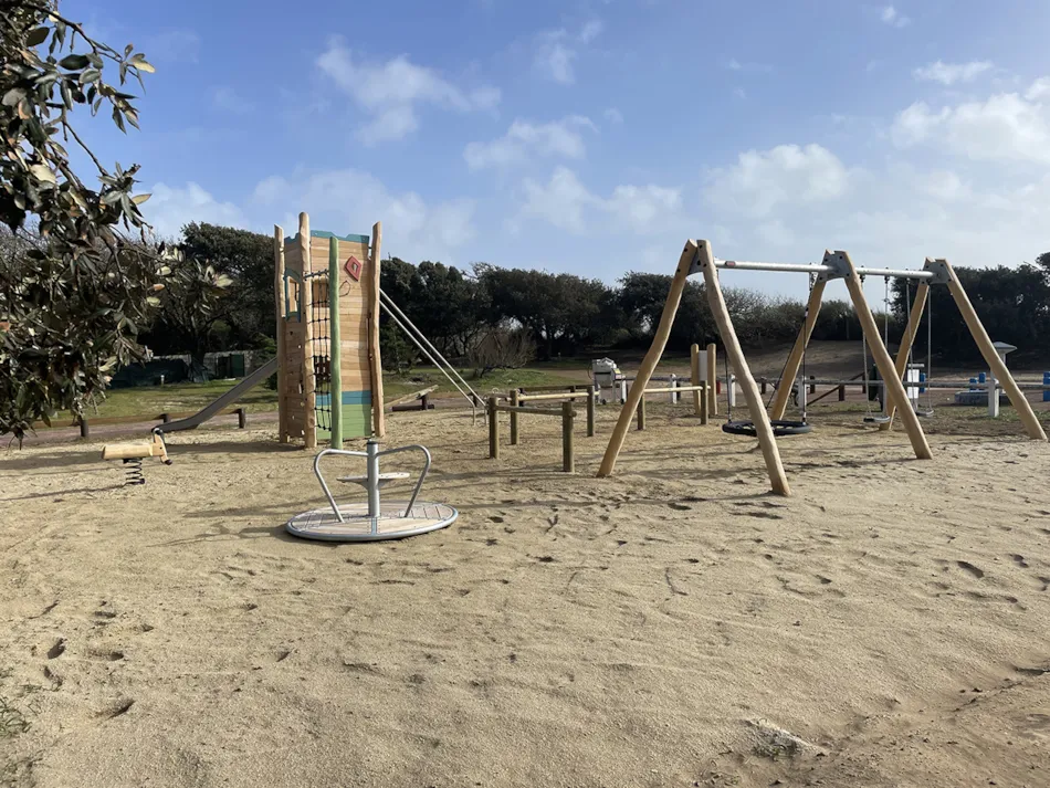 LES FLOTS-ATLANTIQUE ** Village 2