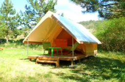 Accommodation - Canada Treck Tent - 2 Single Beds - - Camping La Vaugelette