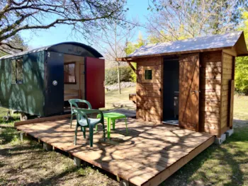 Location - Roulotte Avec Salle De Bain Privée - 2 Lits Simples - - Camping La Vaugelette