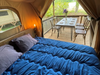 Lodge Kenya tent - all comfort: kitchen, toilet and bathroom - 2 bedrooms