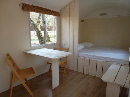 Mietunterkunft - Wohnwagen Mit Eigenem Bad - 1 Doppelbett - (2 Matratzen*90Cm) - image n°3 - Camping La Vaugelette