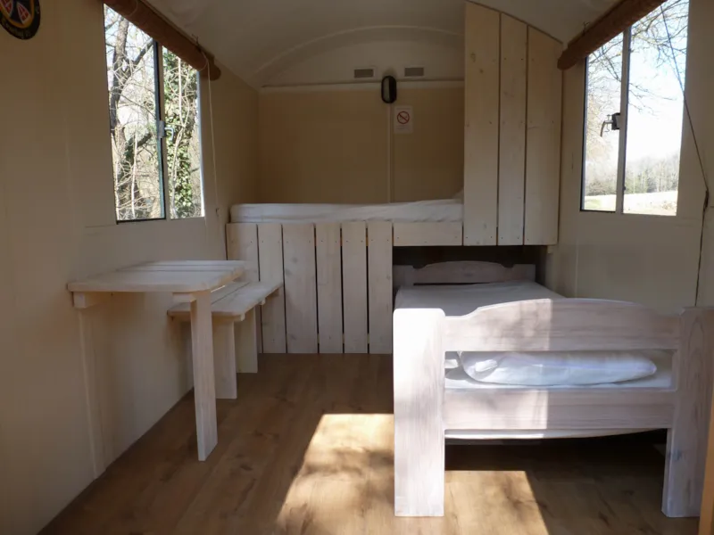 Roulotte Avec Salle De Bain Privée - 2 Lits Simples -