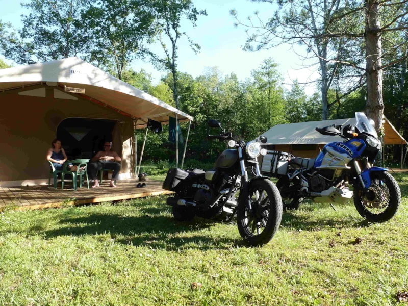 Tente Lodge Canada - 1 Lit Double + 2 Lits Simples -