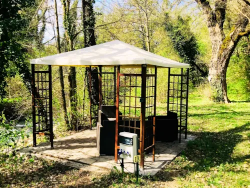 Stellplatz - Stellplatz "River Camp" - image n°2 - Camping La Vaugelette