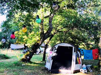 1 tent or 1 motorhome/campervan  without electricity