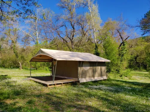Mietunterkunft - Lodge Canada Zelt - 1 Doppelbett + 2 Einzelbetten - - image n°6 - Camping La Vaugelette