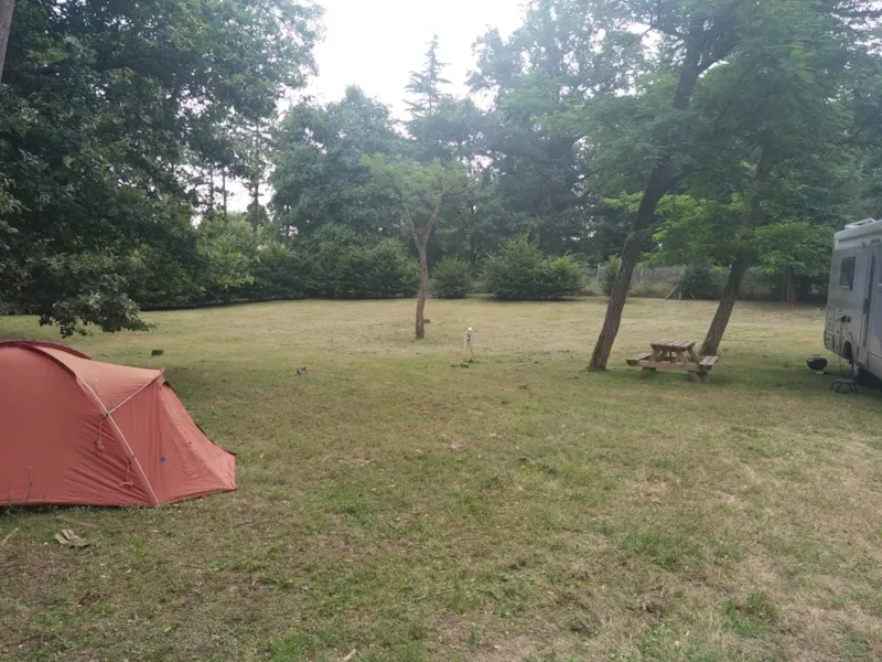 Forfait Camping (Emplacement, 1 Véhicule)