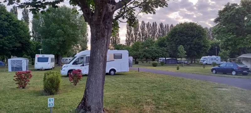 Forfait Camping (Emplacement, 1 Véhicule)