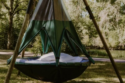 Tent birds' nest - without toilet blocks