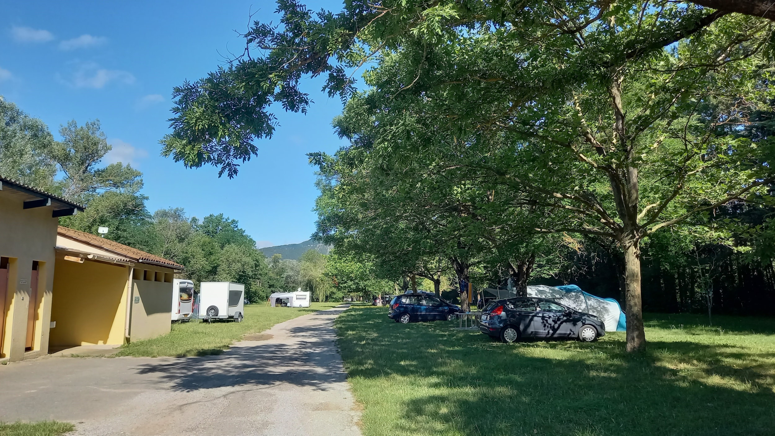 Camping Onlycamp de Chamarges — Photo 6