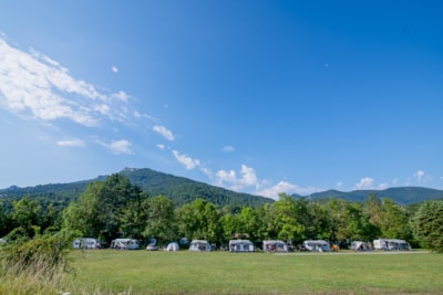 Camping package (pitch, 1 vehicle, 2 persons)