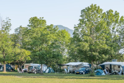 Camping package (pitch, 1 vehicle, 2 persons)
