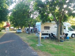Camping Onlycamp Le Petit Bocage - image n°2 - Roulottes