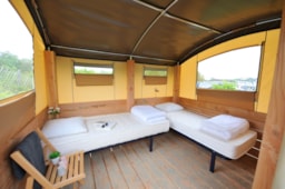 Accommodation - Unusual Lodging - 1 Bedroom - Camping Mer et Vacances