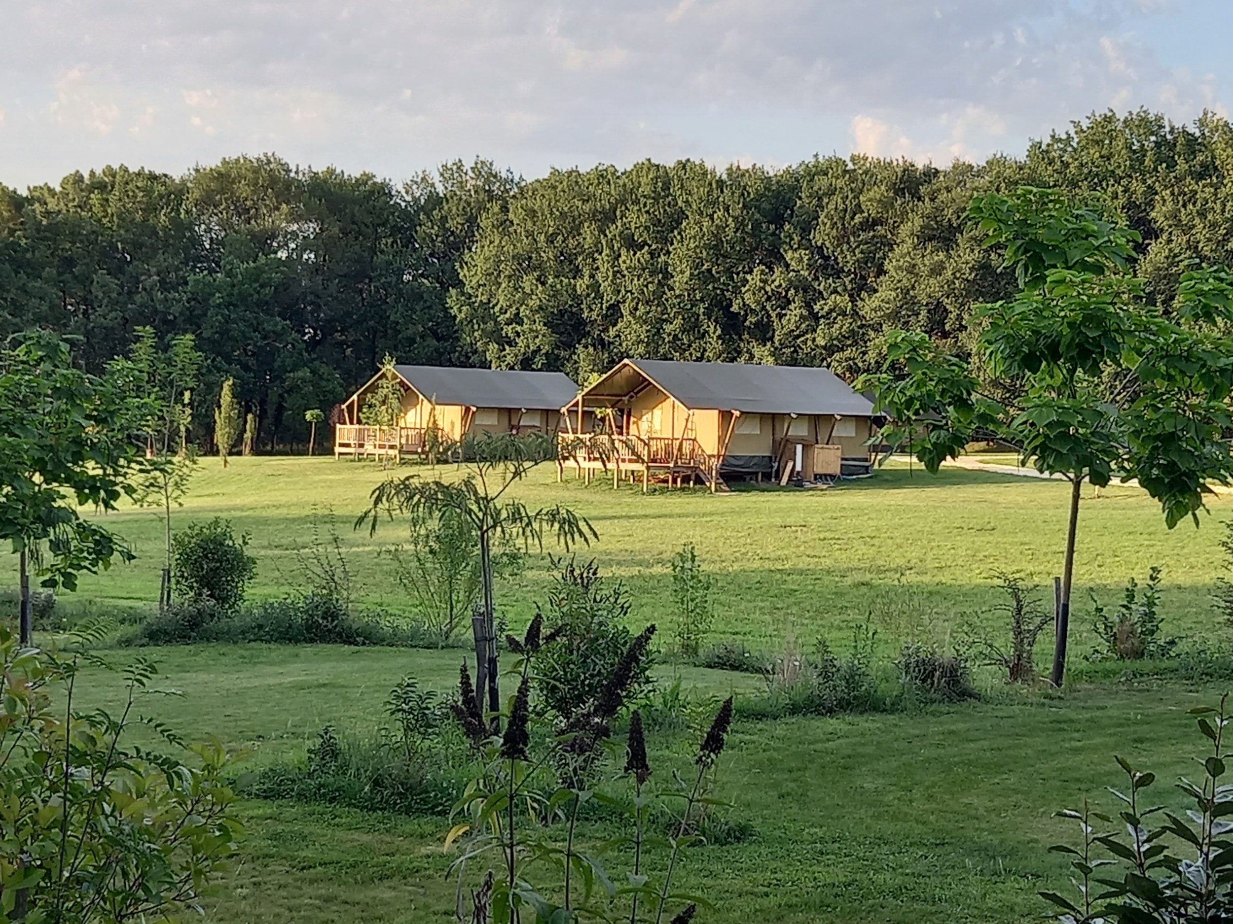 Village Glamping Le Pré Des Chênes — Photo 2
