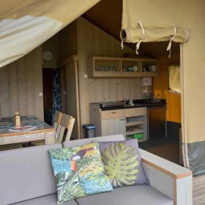 1 night in B&B in a Safari Lodge