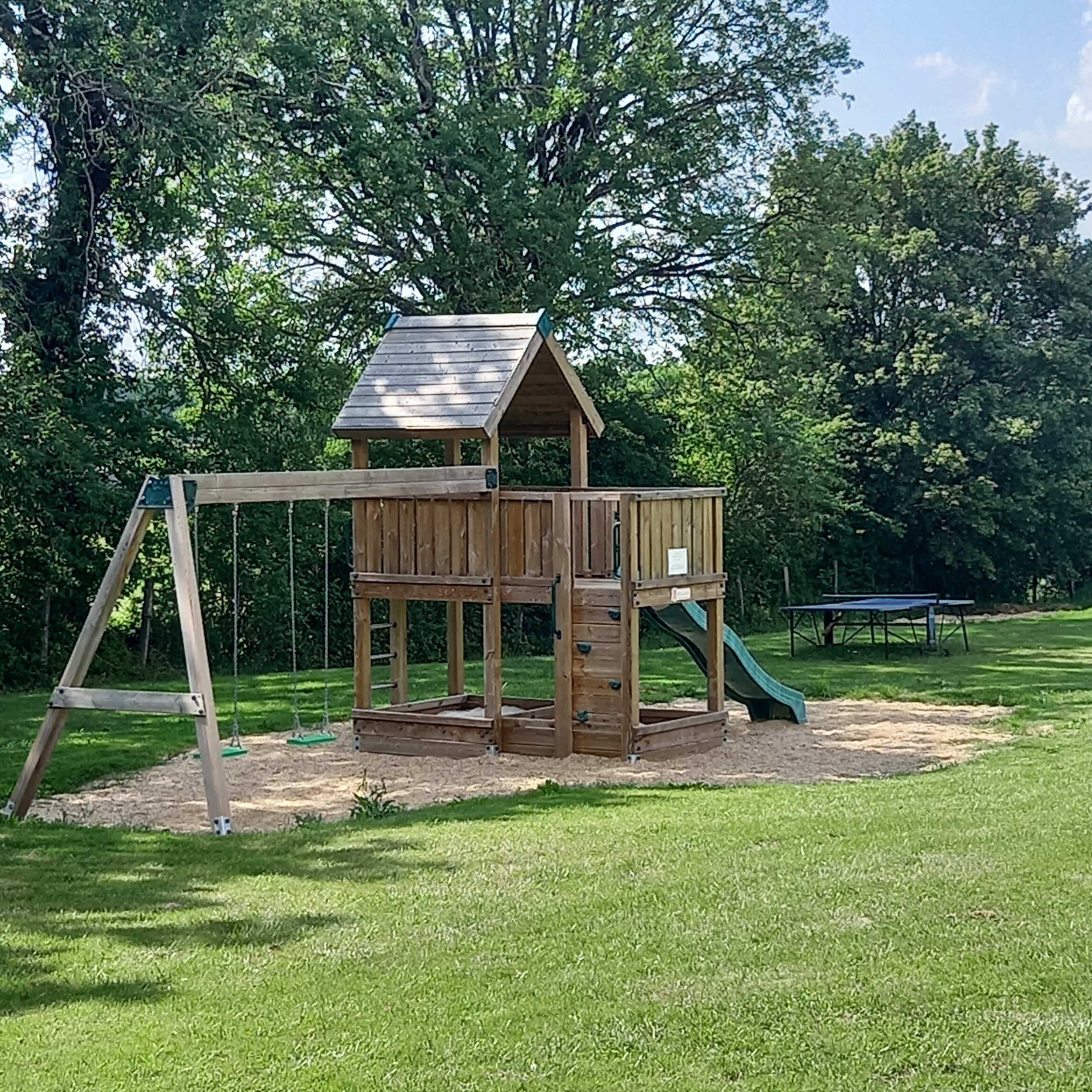 Village Glamping Le Pré Des Chênes — Photo 5