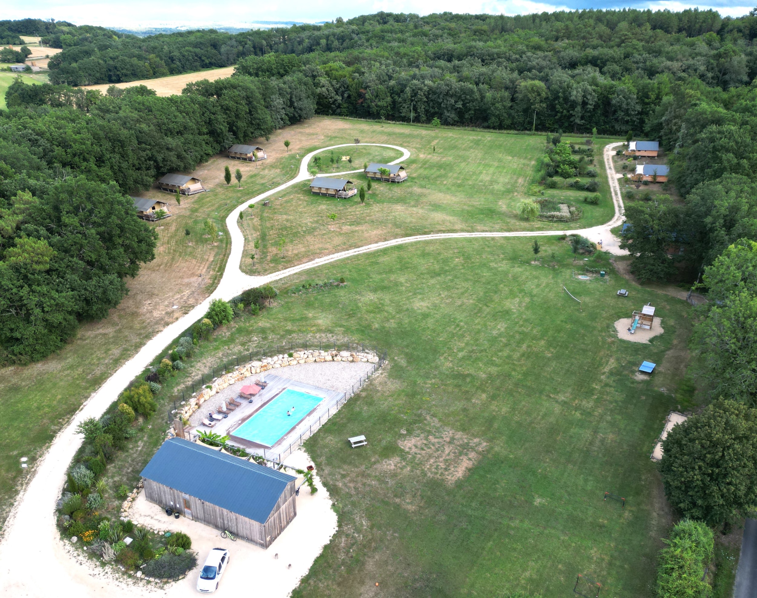 Village Glamping Le Pré Des Chênes — Photo 10