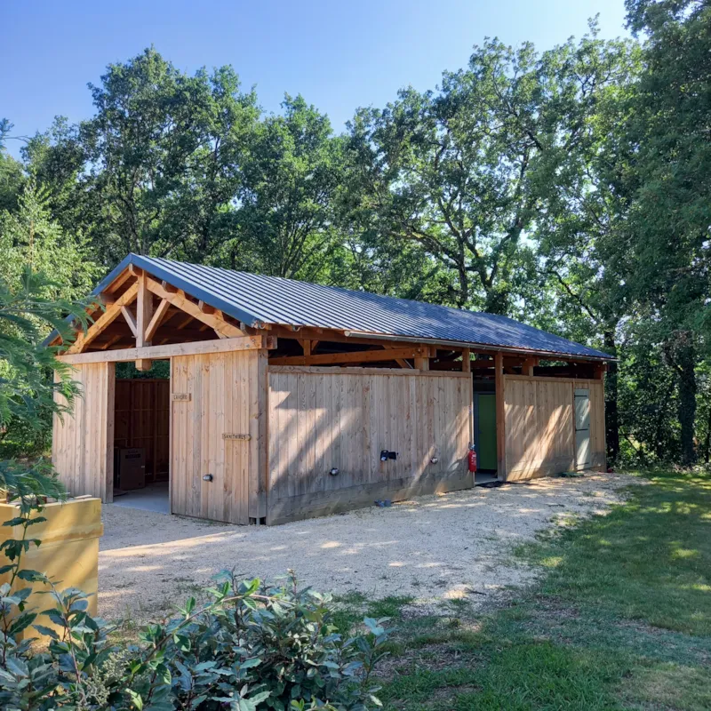 Emplacement Tente Confort Emplacement 100M² Avec Électricité 6A