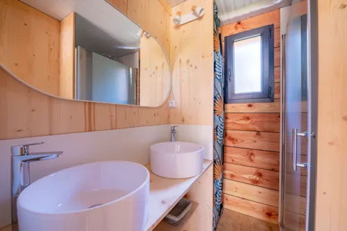 Location - Chalet Eco Lodge - 2 Chambres - image n°8 - Camping le Cottet 