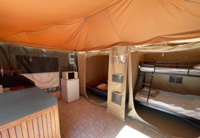 Fully equipped tent - 2 bedrooms