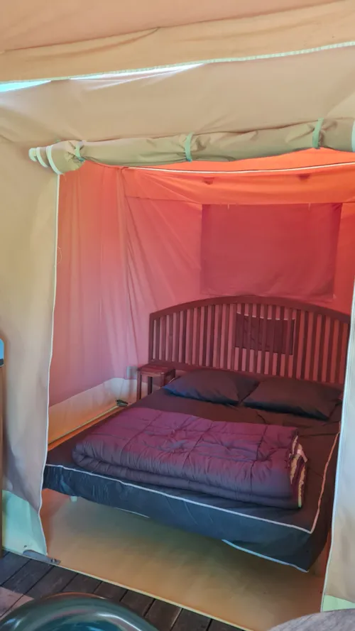 Location - Tente Équipée - 2 Chambres - image n°2 - Camping le Cottet 