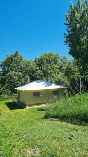 Locatif - Tente équipée - 2 chambres - Camping le Cottet 
