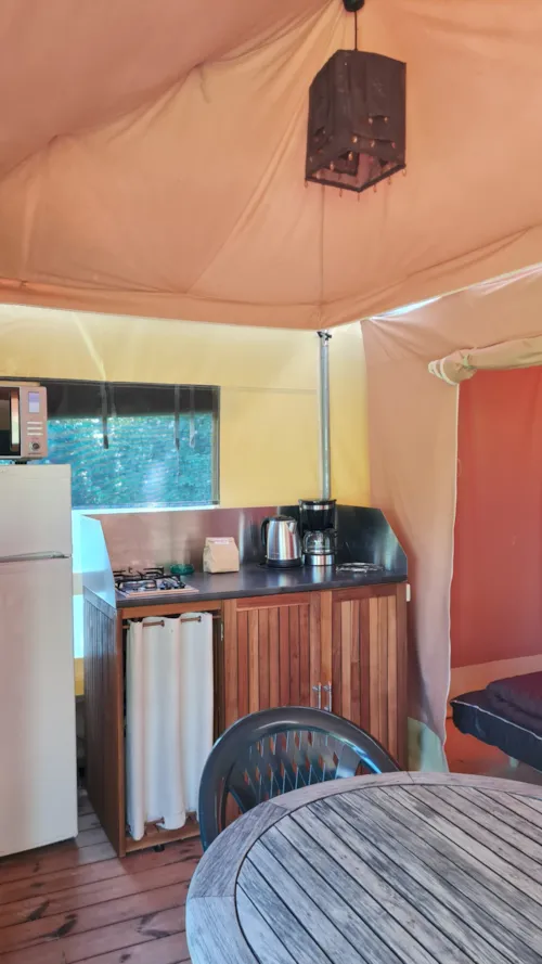 Location - Tente Équipée - 2 Chambres - image n°3 - Camping le Cottet 