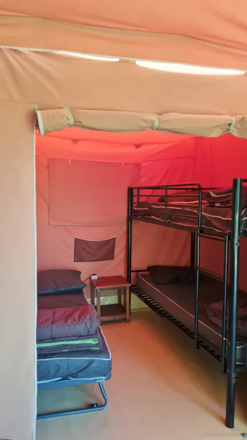 Location - Tente Équipée - 2 Chambres - image n°4 - Camping le Cottet 