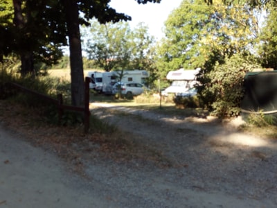 Pitch with electricity for caravan and motorhome — 3