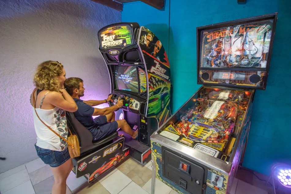 Camping Eden Villages La Pointe Saint Gildas 