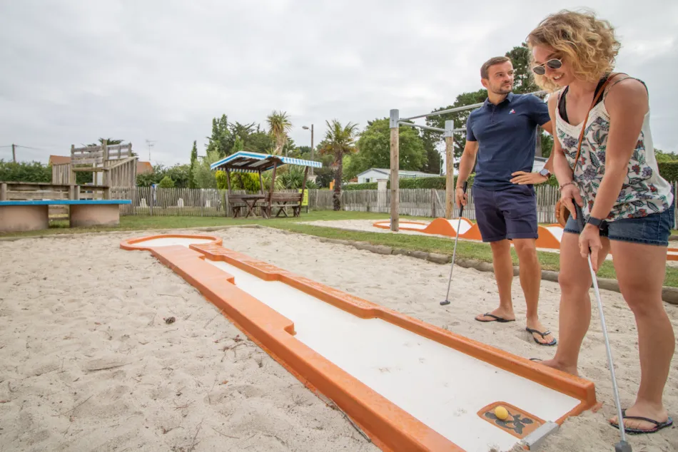 Camping Eden Villages La Pointe Saint Gildas 