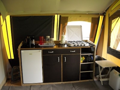 Safaritent 6-persoons op familieveld — 4