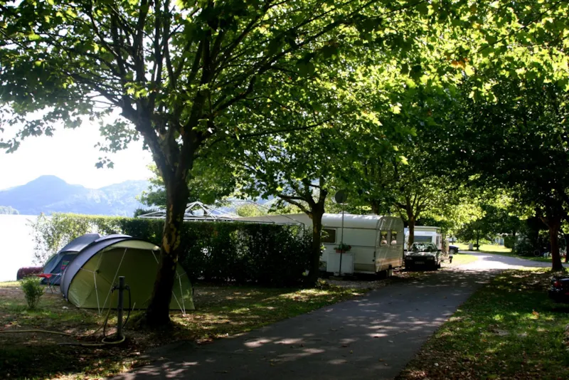 Emplacement Nu Sans Électrcité